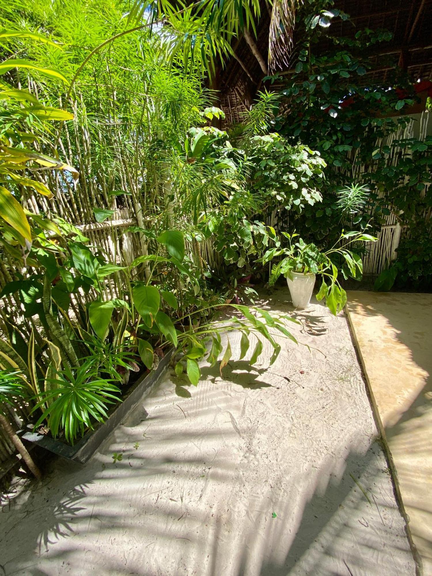 The Seles Boutique Hotel Gazija Phòng bức ảnh