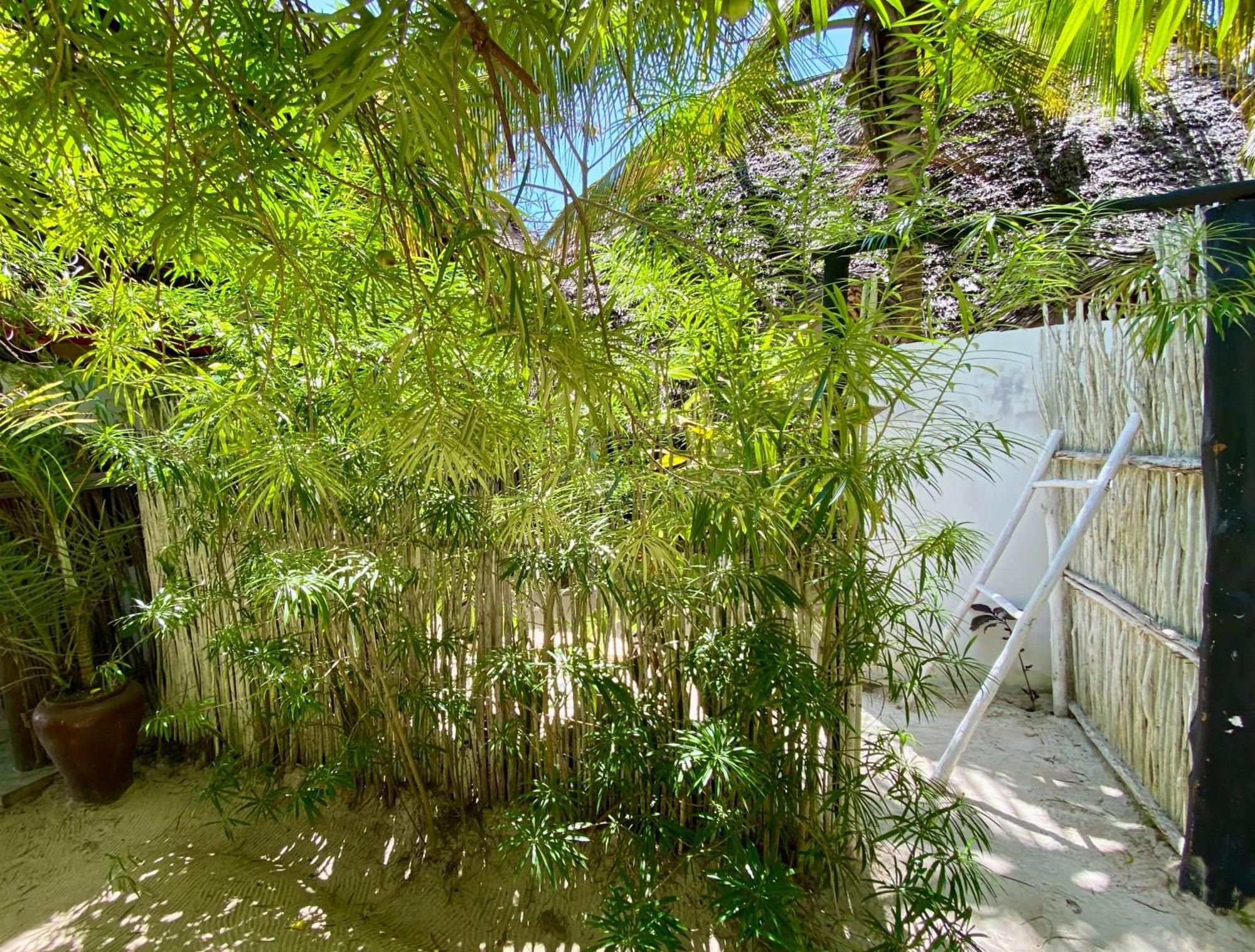 The Seles Boutique Hotel Gazija Phòng bức ảnh